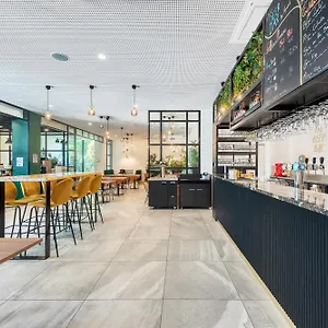 Kyriad Lyon Ouest Hotel Limonest
